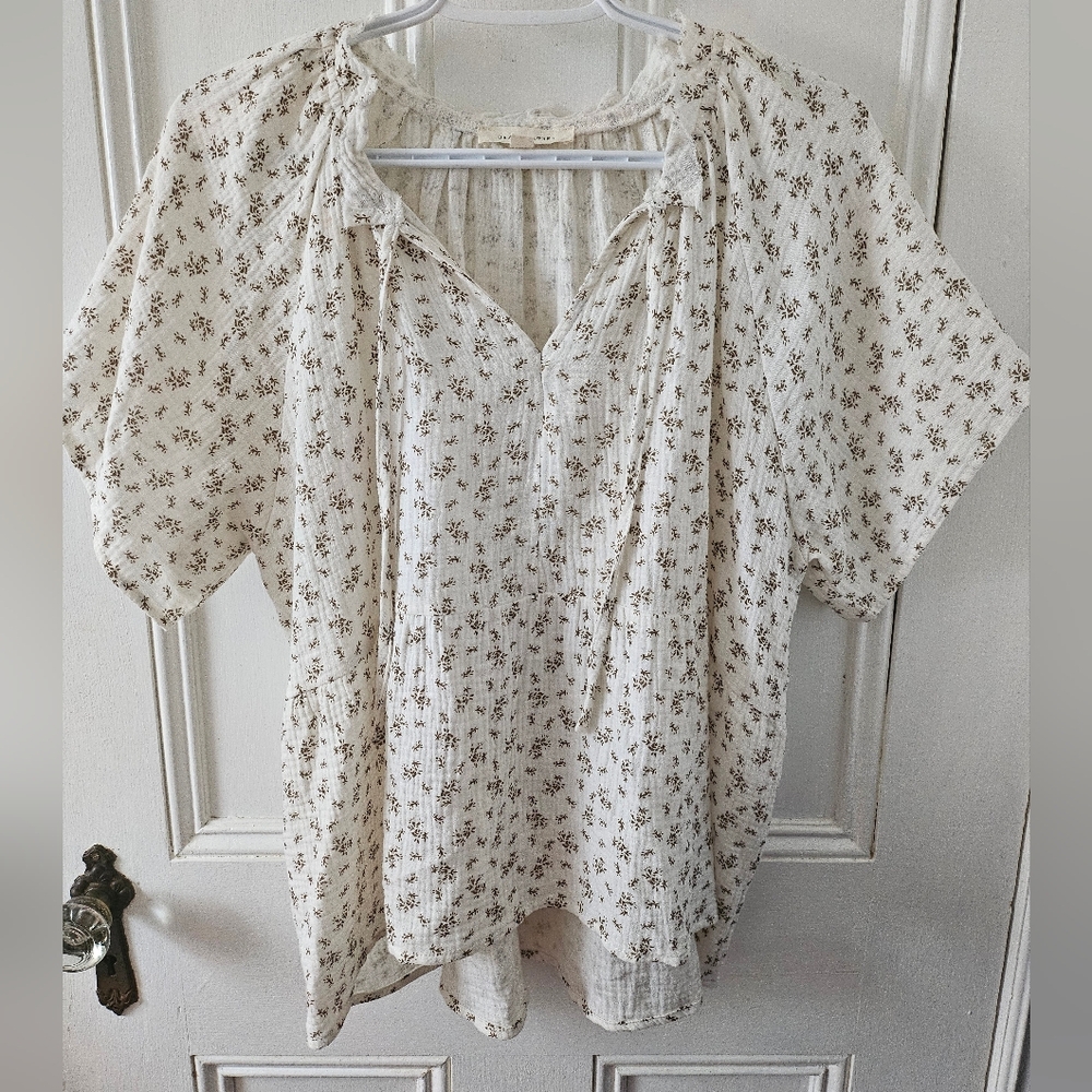 GRADE & GATHER: Floral Cream Peasant Blouse